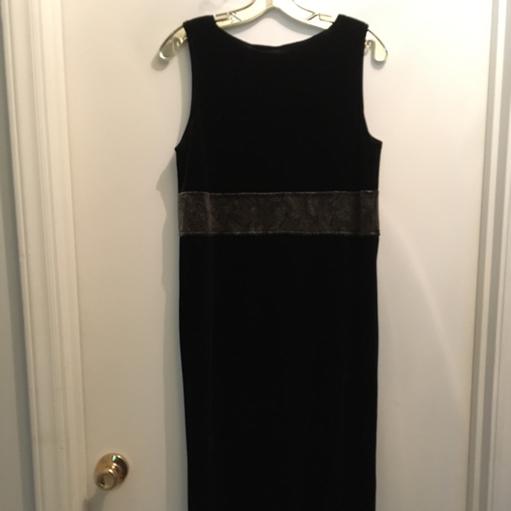 COLDWATER CREEK STRETCH VELVET DRESS